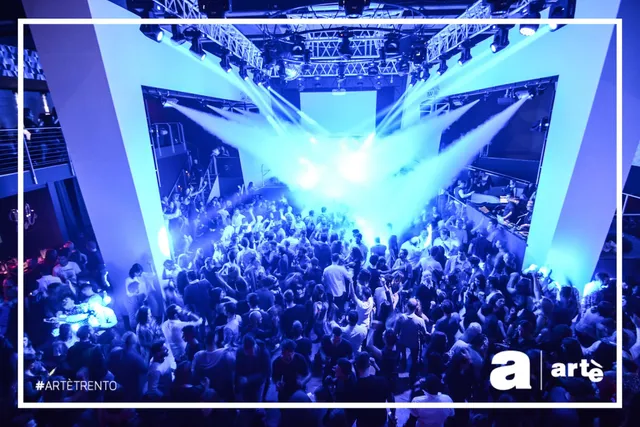 Artè Disco Dinner Show