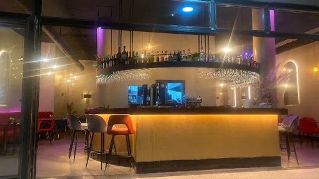 La Lianta Restaurante y Tapas (DOS HERMANAS)