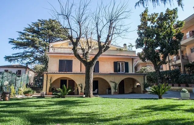 B&B Villa Orsini - Policlinico e Università a due passi