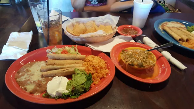 Las Palmas Mexican Restaurant & Bar