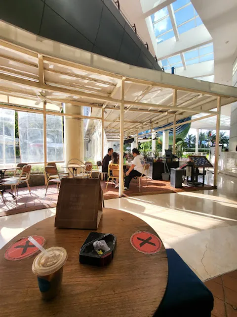 The People's Cafe - Central Park