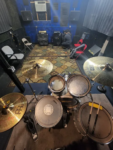 Holloway Productions Inc