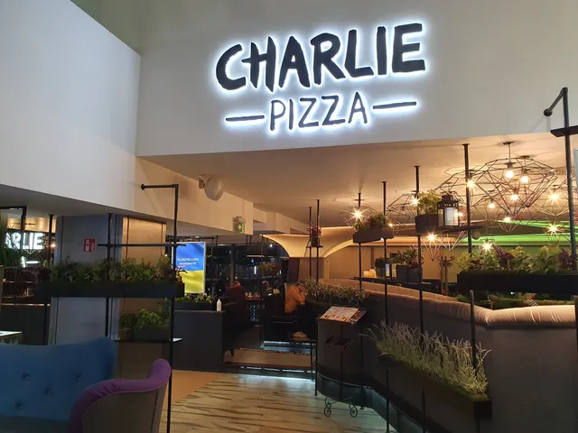 Charlie Pizza