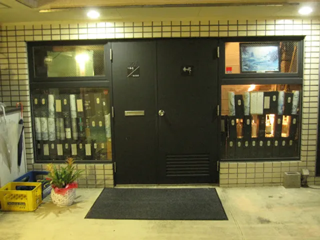 ショットバー優行扉（ゆうこうと）