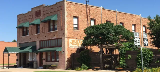 Hotel Garza Bed & Breakfast