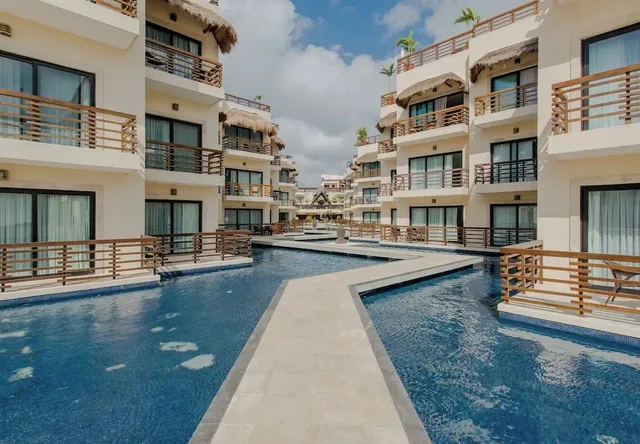 Aldea Thai 323 by VIMEX