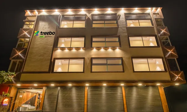 Treebo Jaguar Comforts, 3 Kms From Mahatma Gandhi Park