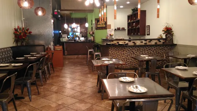 Amina Thai Silver Spring