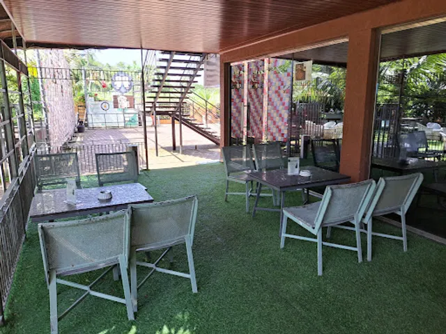 Half Moon Lounge Bar