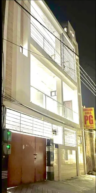 Dhillon Girls PG - 5-Star Luxury ⭐⭐⭐⭐⭐ 🏡