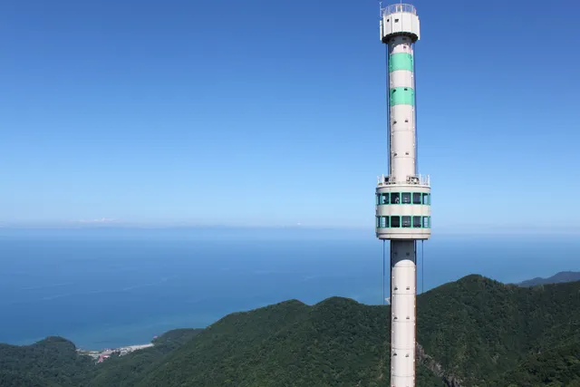 Yahiko Ropeway Station Sanroku