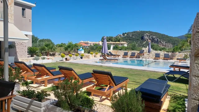 Charisma Luxury Suite & Rooms