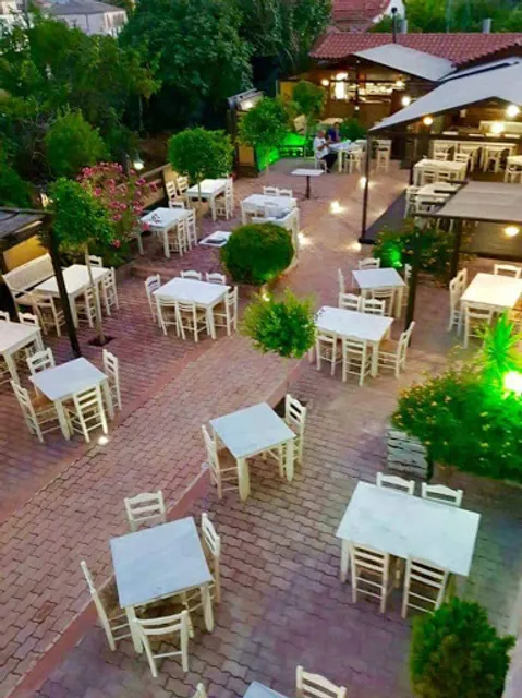 Μεζεδοπωλείον Επιτέλους..