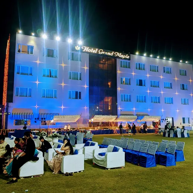 Hotel Grand Maple