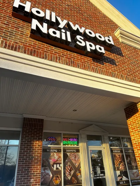 Hollywood Nail Spa