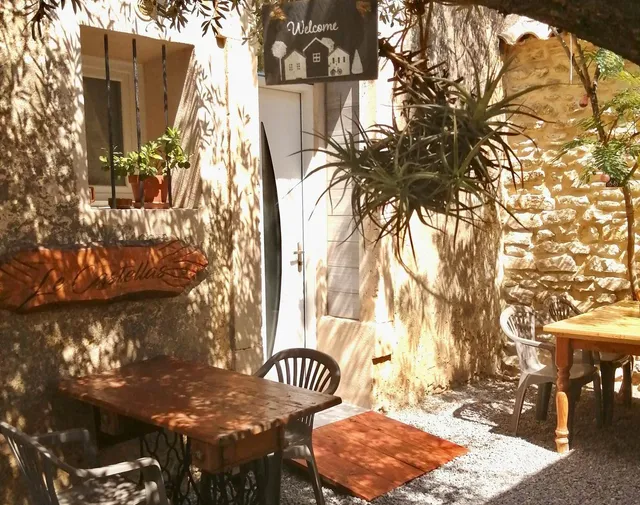 LES GITES SOUS L'OLIVIER EN CAMARGUE