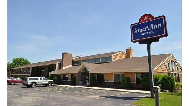 AmericInn by Wyndham Plymouth