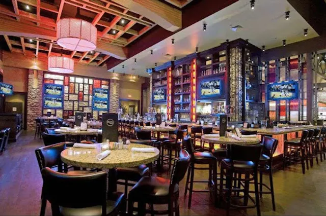 Stone Werks Big Rock Grille, Lincoln Heights