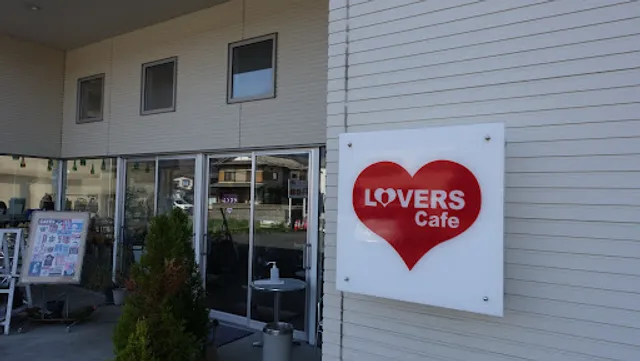 Lovers Cafe