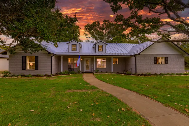 Rae's Retreat Bed & Breakfast