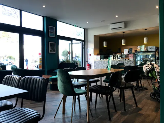 Emilie and the Cool Kids