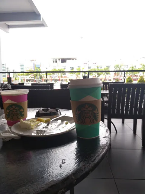 Starbucks Ewalk