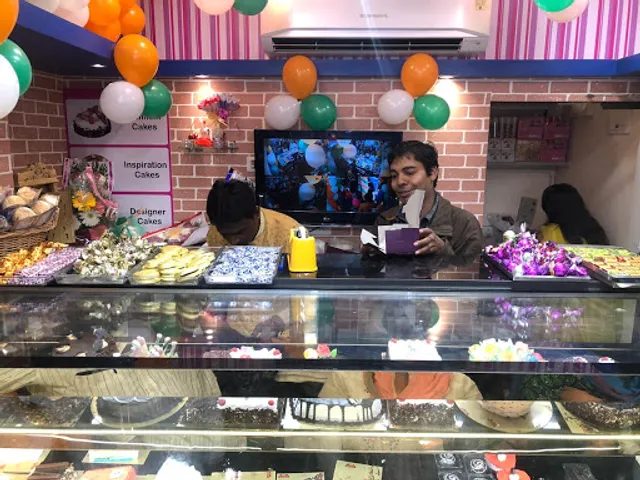 Monginis cake shop. Asarwa