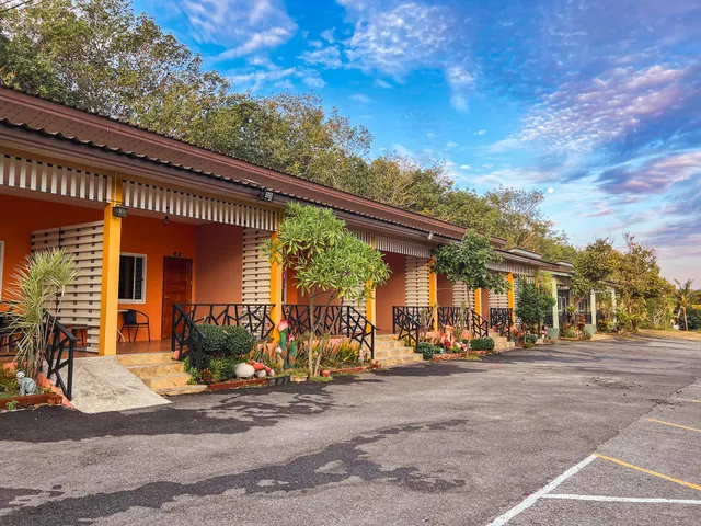 Ban Suan Mi Tang Resort