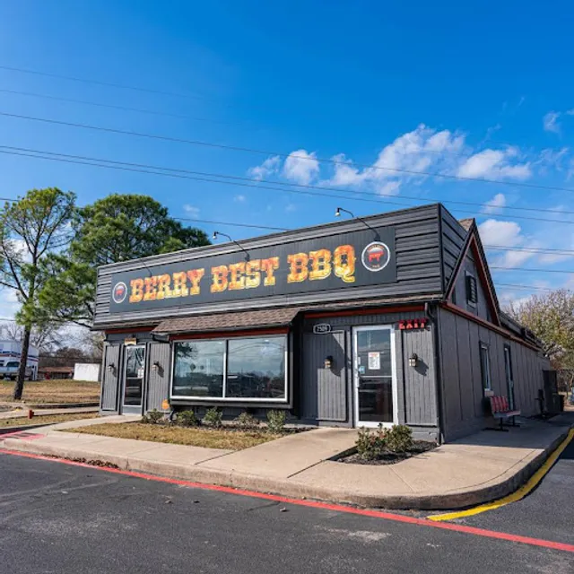 Lil JJ’s Smoke House