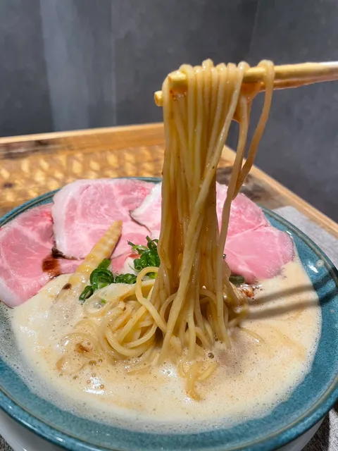 RAMEN odashi to nikuto～麺やおだしとにくと～