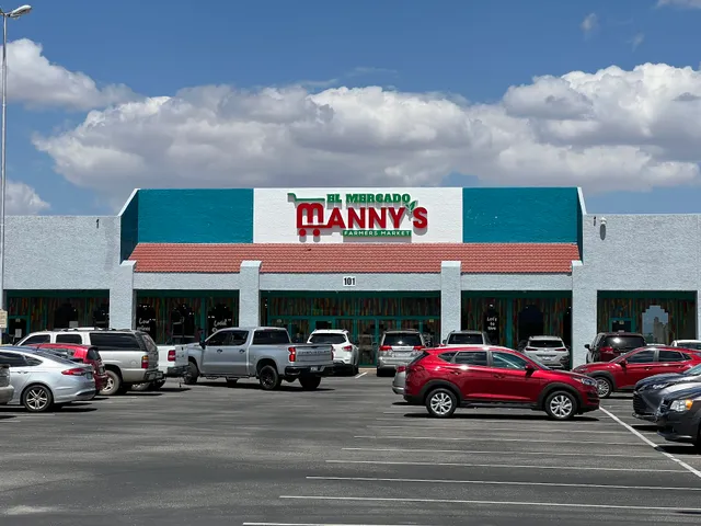 El Mercado Manny’s Farmers Market