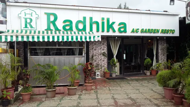 Hotel Radhika