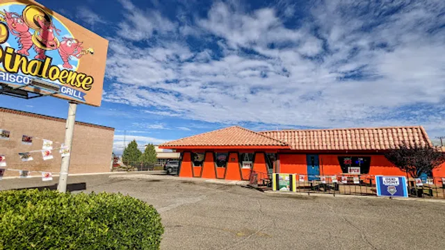 El sinaloense mariscos and grill