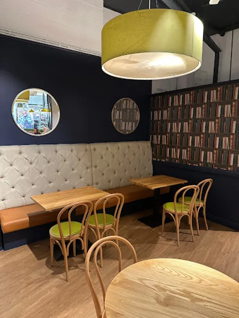 BB's Coffee & Muffins