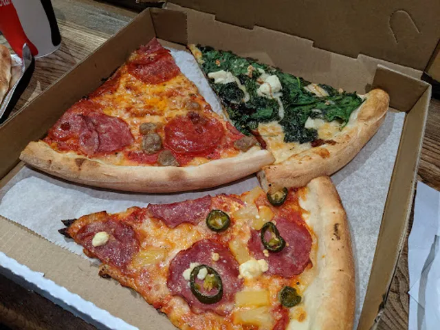 Mr. Moto Pizza - Pacific Beach