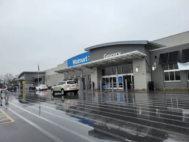 Liberty Court Shopping Center