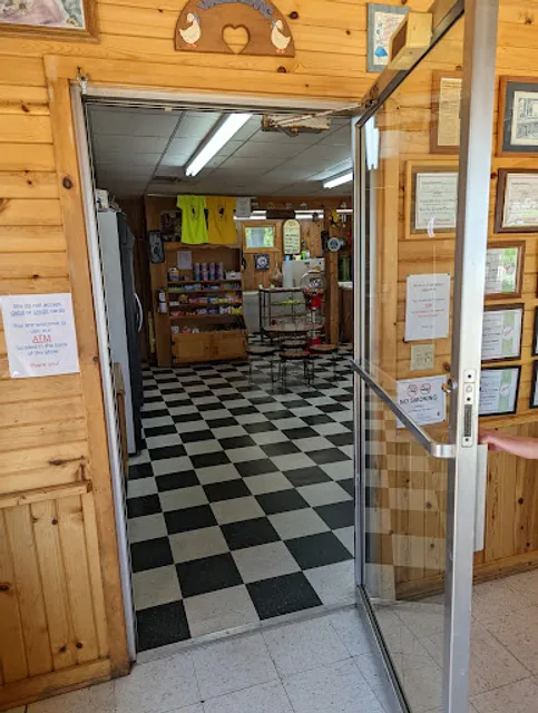 Monona Bait & Ice Cream Shop