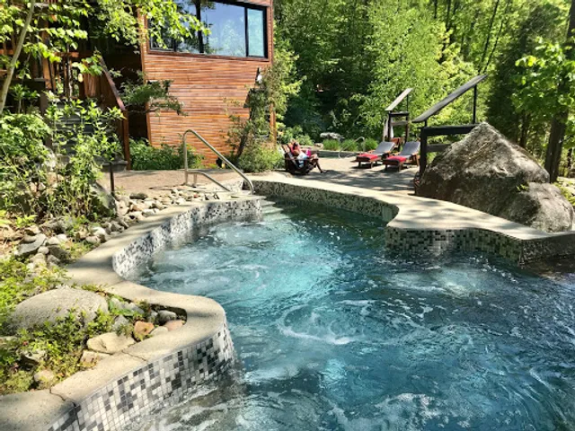 La Source Bains Nordiques