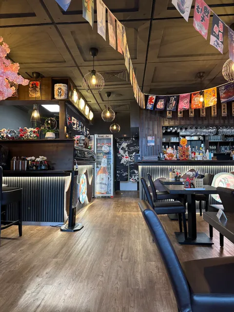 OISHI Ramen & Sushi Bar