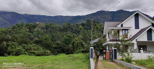 White Petals Munnar - Home Stay - 3BHK