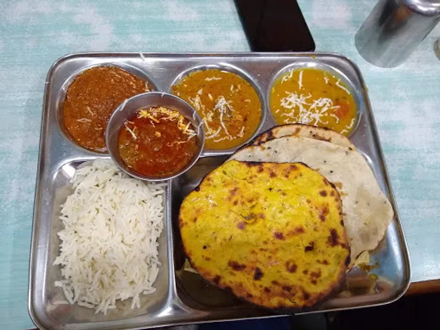 Kelash Pavitra Bhojnalay