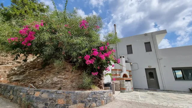 Bougainvillea Seaview luxury villa