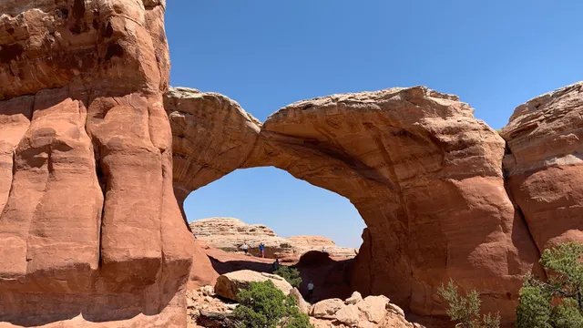 Broken Arch Trailhead