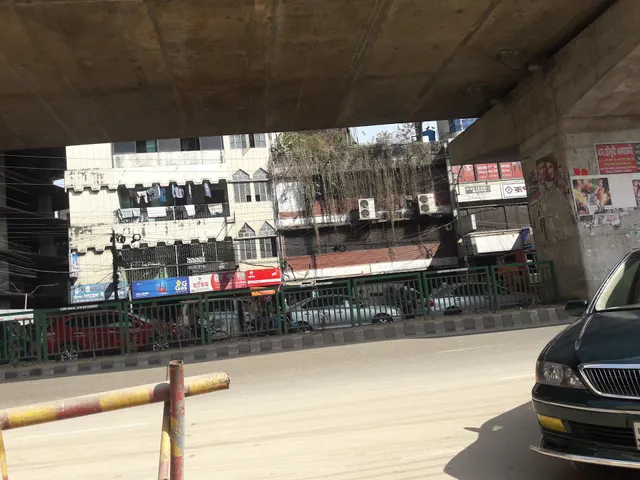 Piyashi Restaurant and Bar