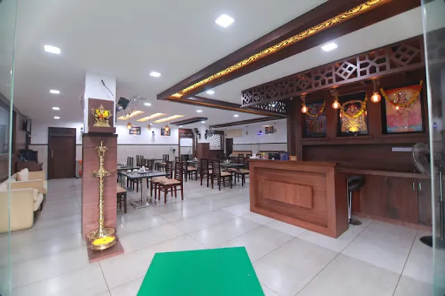 Sree Lakshmi Bhavan Vegetarian Restaurant, Muvattupuzha