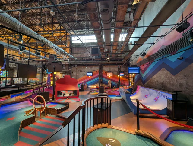 Puttshack - St. Louis