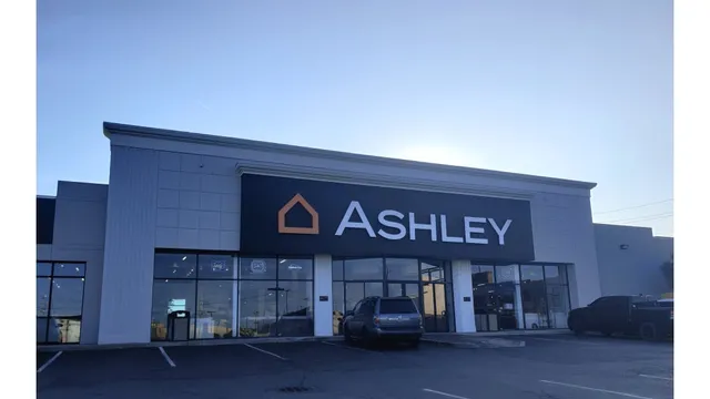 Ashley Store + Outlet