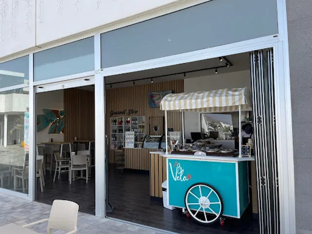 La Vela Café