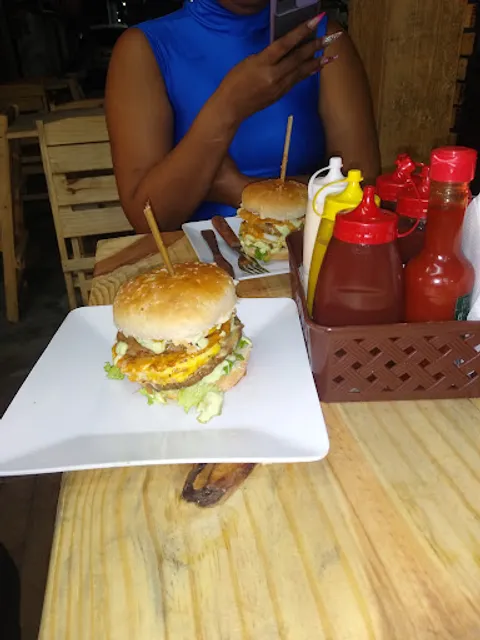 Imperio burguer beer