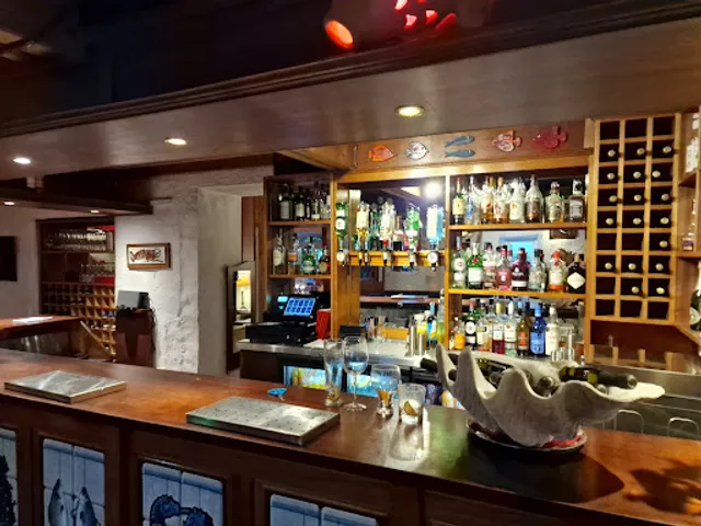 Twnti Seafood Restaurant